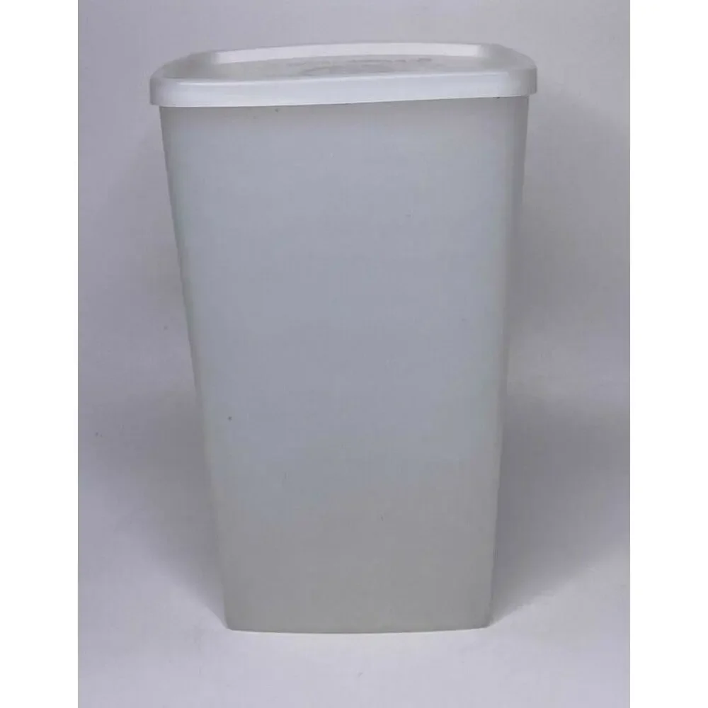 Vintage Tupperware Tall Sqaure Container 8